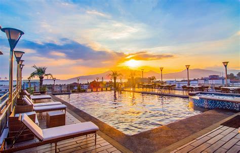 hotels in subic bay